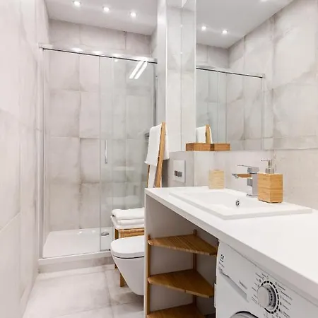 Viu Apartament Straganiarska * 格但斯克