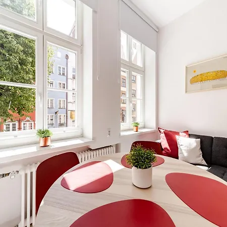 Viu Apartament Straganiarska *