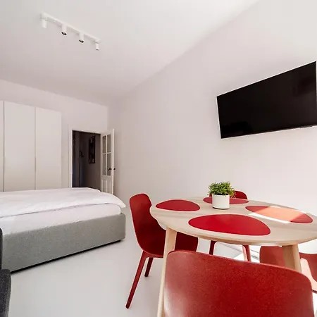 Viu Apartament Straganiarska 格但斯克